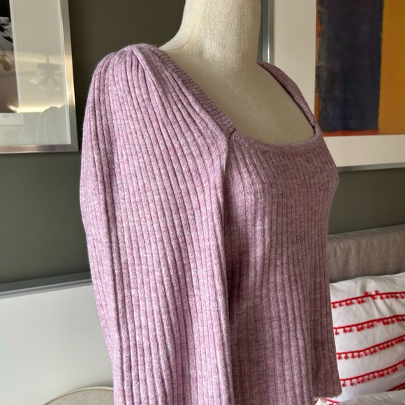 - MinkPink Saeeda Square Neck Knit Stretchy Pink Lavender Puff Sleeves MED  - 1H - Picture 7 of 8